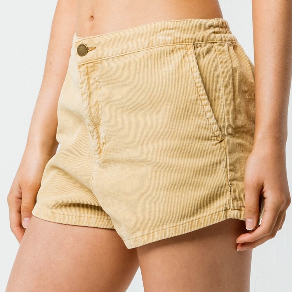 sisstrevolution corduroy shorts